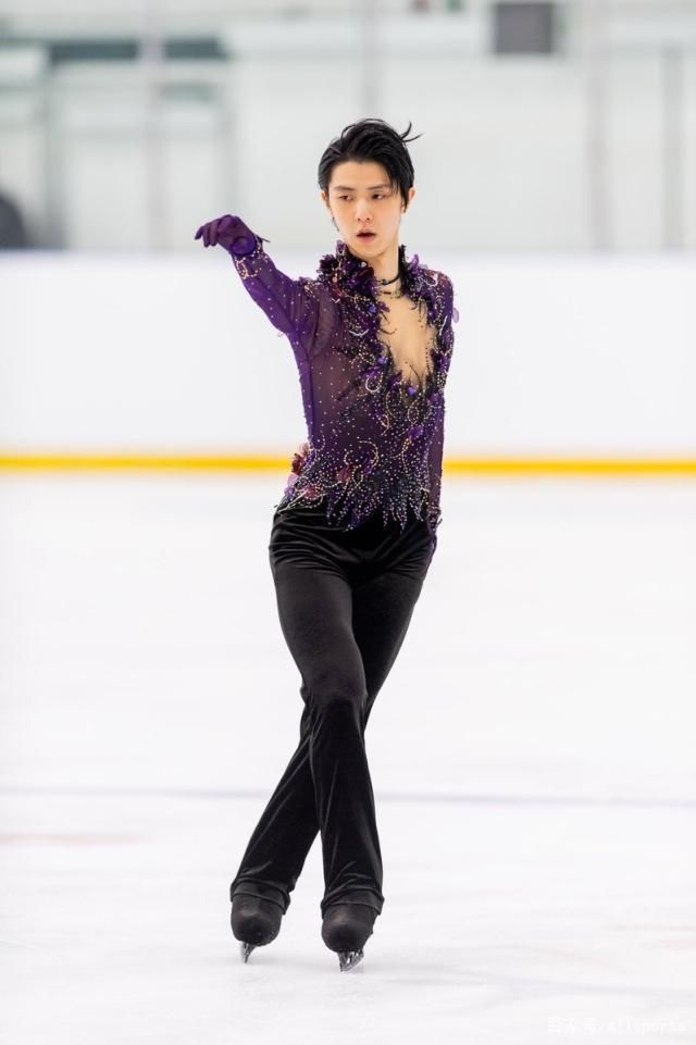 羽生结弦在加拿大秋季赛首战告捷 羽生结弦在加拿大秋季赛首战告捷
