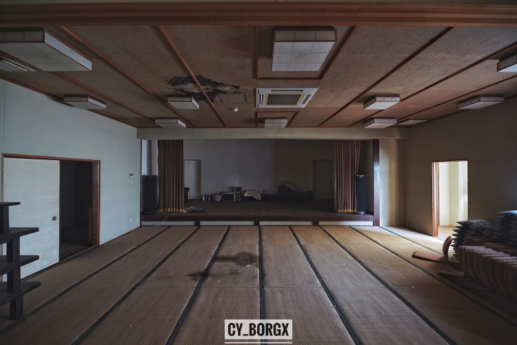 「废墟探索」日本最大废弃饭店:八丈皇家酒店 「废墟探索」日本最大废弃饭店:八丈皇家酒店