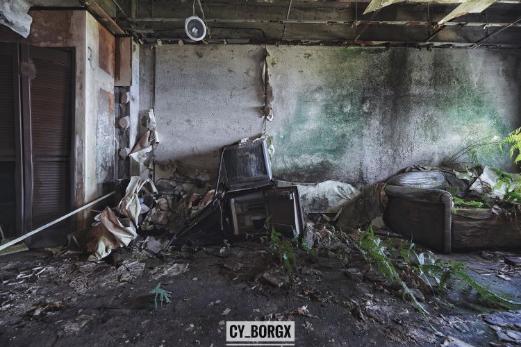 「废墟探索」日本最大废弃饭店:八丈皇家酒店 「废墟探索」日本最大废弃饭店:八丈皇家酒店