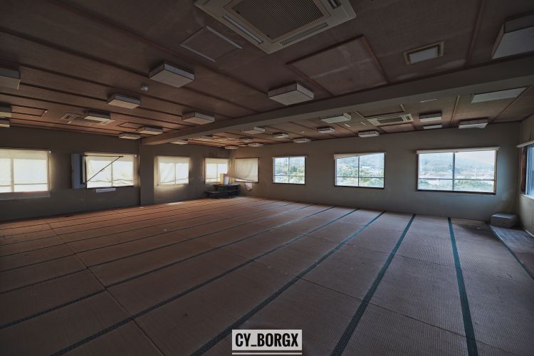 「废墟探索」日本最大废弃饭店:八丈皇家酒店 「废墟探索」日本最大废弃饭店:八丈皇家酒店