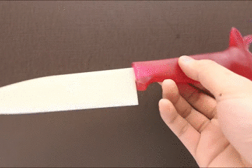日本小哥用果冻做了一把菜刀，看完我馋了