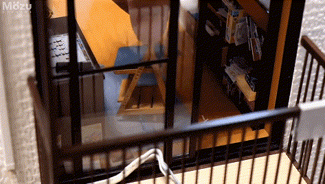 日本微缩模型大佬6个月神还原儿时房间,空调书桌还没有手指大 日本微缩模型大佬6个月神还原儿时房间,空调书桌还没有手指大