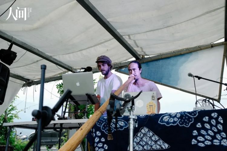 在中国种地的日本嬉皮 在中国种地的日本嬉皮