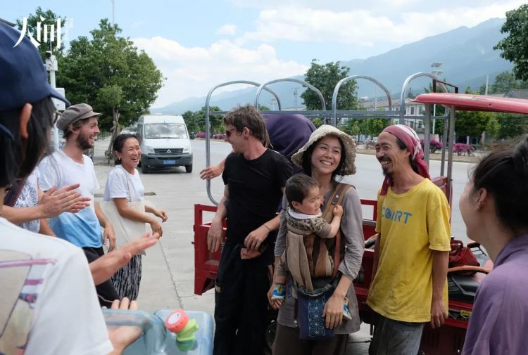 在中国种地的日本嬉皮 在中国种地的日本嬉皮