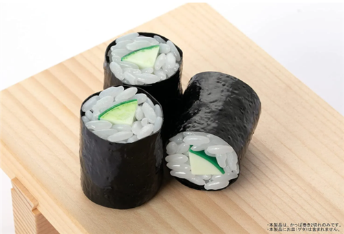 日本妹子用546粒米拼了个寿司,做到一半就生无可恋了… 日本妹子用546粒米拼了个寿司,做到一半就生无可恋了…