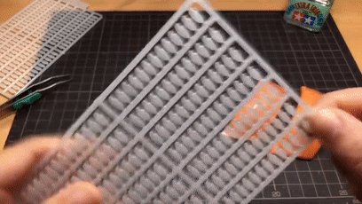 日本妹子用546粒米拼了个寿司,做到一半就生无可恋了… 日本妹子用546粒米拼了个寿司,做到一半就生无可恋了…