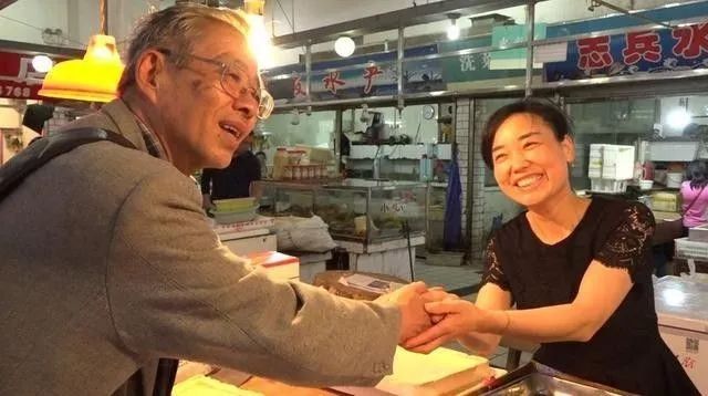 75岁日本老头独居中国,拿3000低薪,却过出了满分人生 75岁日本老头独居中国,拿3000低薪,却过出了满分人生