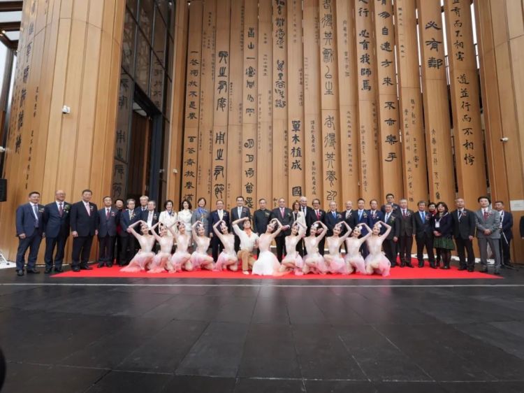 驻日本大使吴江浩出席2025年日本大阪世博会中国馆开馆仪式