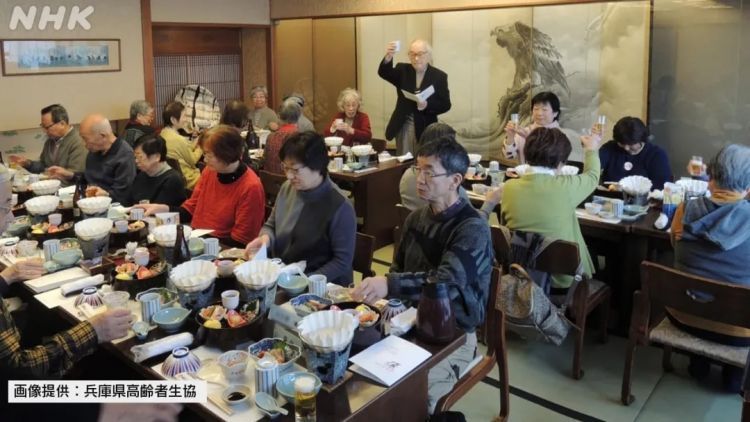 “无缘时代”的日本老人——“交个朋友吧，咱死后一起埋了”