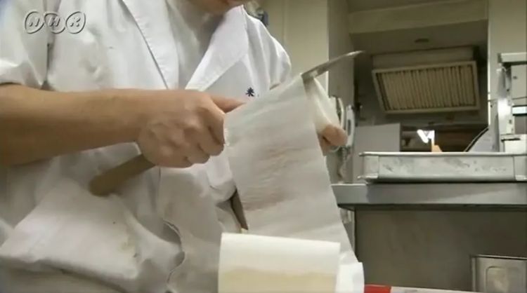 谁把日本料理捧上神坛？