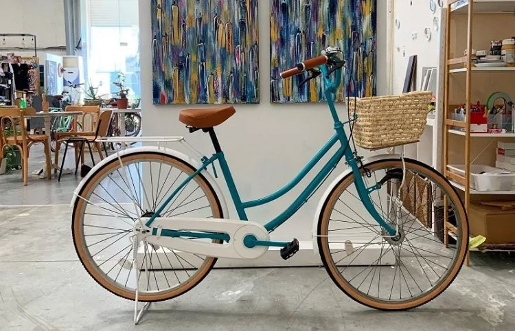 三个中国人偷日本小朋友的自行车,被抓后大言不惭:“我以为是共享单车呢!” 三个中国人偷日本小朋友的自行车,被抓后大言不惭:“我以为是共享单车呢!”