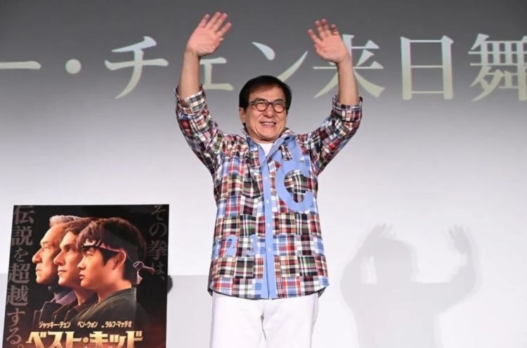 第252期:日本出生人口再创新低;鸠山由纪夫出席九三阅兵;极乐净土组合解散?二宫和也《8号出口》确认引进 | 百通板 第252期:日本出生人口再创新低;鸠山由纪夫出席九三阅兵;极乐净土组合解散?二宫和也《8号出口》确认引进 | 百通板