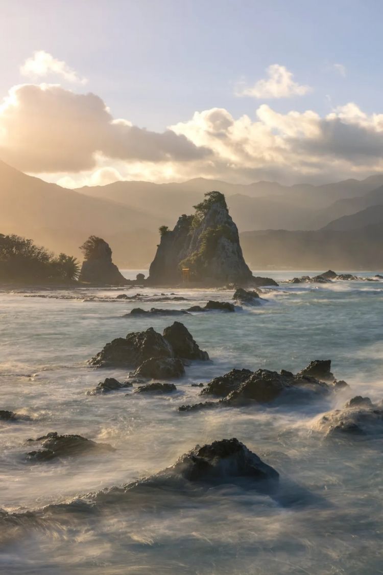 第252期:日本出生人口再创新低;鸠山由纪夫出席九三阅兵;极乐净土组合解散?二宫和也《8号出口》确认引进 | 百通板 第252期:日本出生人口再创新低;鸠山由纪夫出席九三阅兵;极乐净土组合解散?二宫和也《8号出口》确认引进 | 百通板