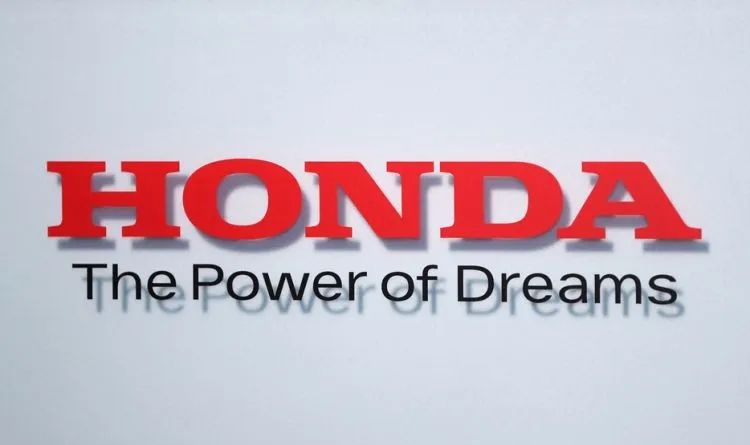 第252期:日本出生人口再创新低;鸠山由纪夫出席九三阅兵;极乐净土组合解散?二宫和也《8号出口》确认引进 | 百通板 第252期:日本出生人口再创新低;鸠山由纪夫出席九三阅兵;极乐净土组合解散?二宫和也《8号出口》确认引进 | 百通板