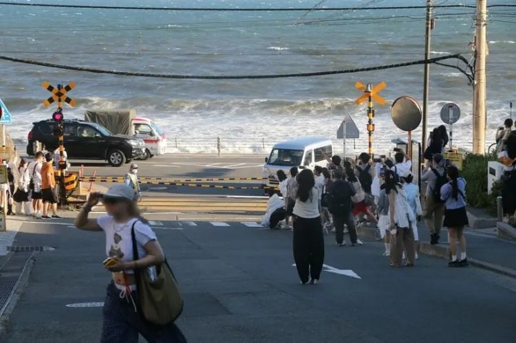 灌篮高手打卡地成公共厕所,连寺庙都不放过? 灌篮高手打卡地成公共厕所,连寺庙都不放过?