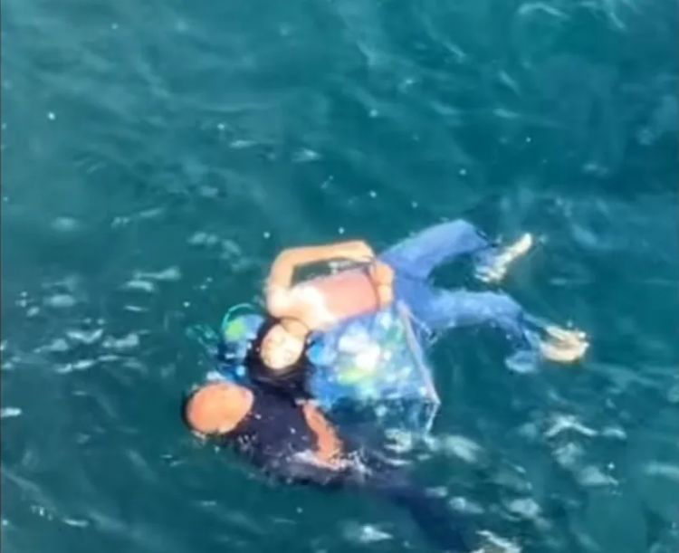 中国大叔在日本拯救落水女子,大多日媒却装聋作哑?评论也是大海捞针…… 中国大叔在日本拯救落水女子,大多日媒却装聋作哑?评论也是大海捞针……