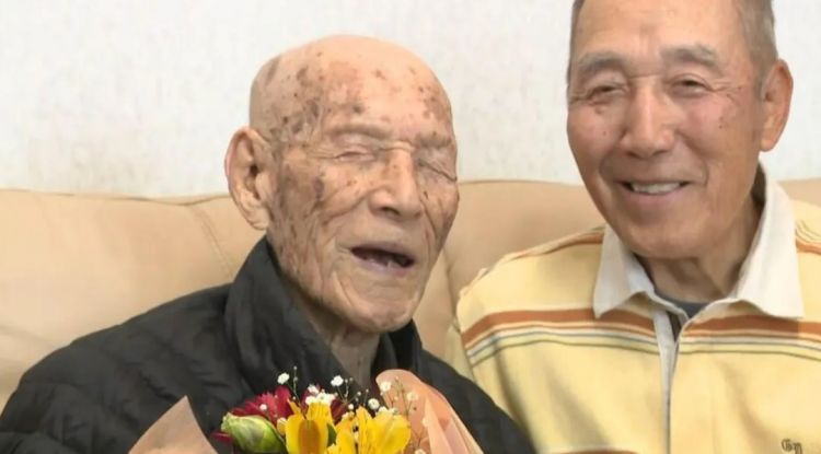 第254期:日本将整治排外言论?花泽香菜小野贤章离婚;中国患者被收三倍医疗费?日本成立AI战略部? | 百通板 第254期:日本将整治排外言论?花泽香菜小野贤章离婚;中国患者被收三倍医疗费?日本成立AI战略部? | 百通板