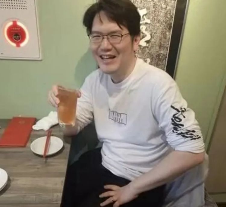 日本前高官控诉5岁女儿哭喊“不想去学校”——背后牵扯中国同学霸凌? 日本前高官控诉5岁女儿哭喊“不想去学校”——背后牵扯中国同学霸凌?