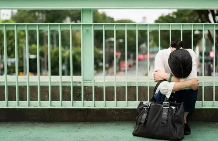 日本前高官控诉5岁女儿哭喊“不想去学校”——背后牵扯中国同学霸凌? 日本前高官控诉5岁女儿哭喊“不想去学校”——背后牵扯中国同学霸凌?