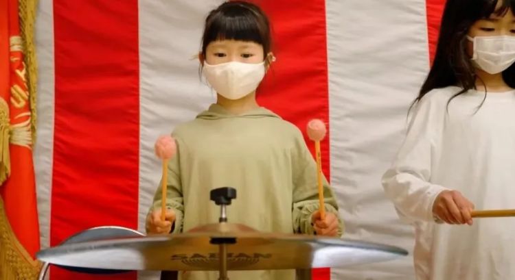 日本前高官控诉5岁女儿哭喊“不想去学校”——背后牵扯中国同学霸凌? 日本前高官控诉5岁女儿哭喊“不想去学校”——背后牵扯中国同学霸凌?