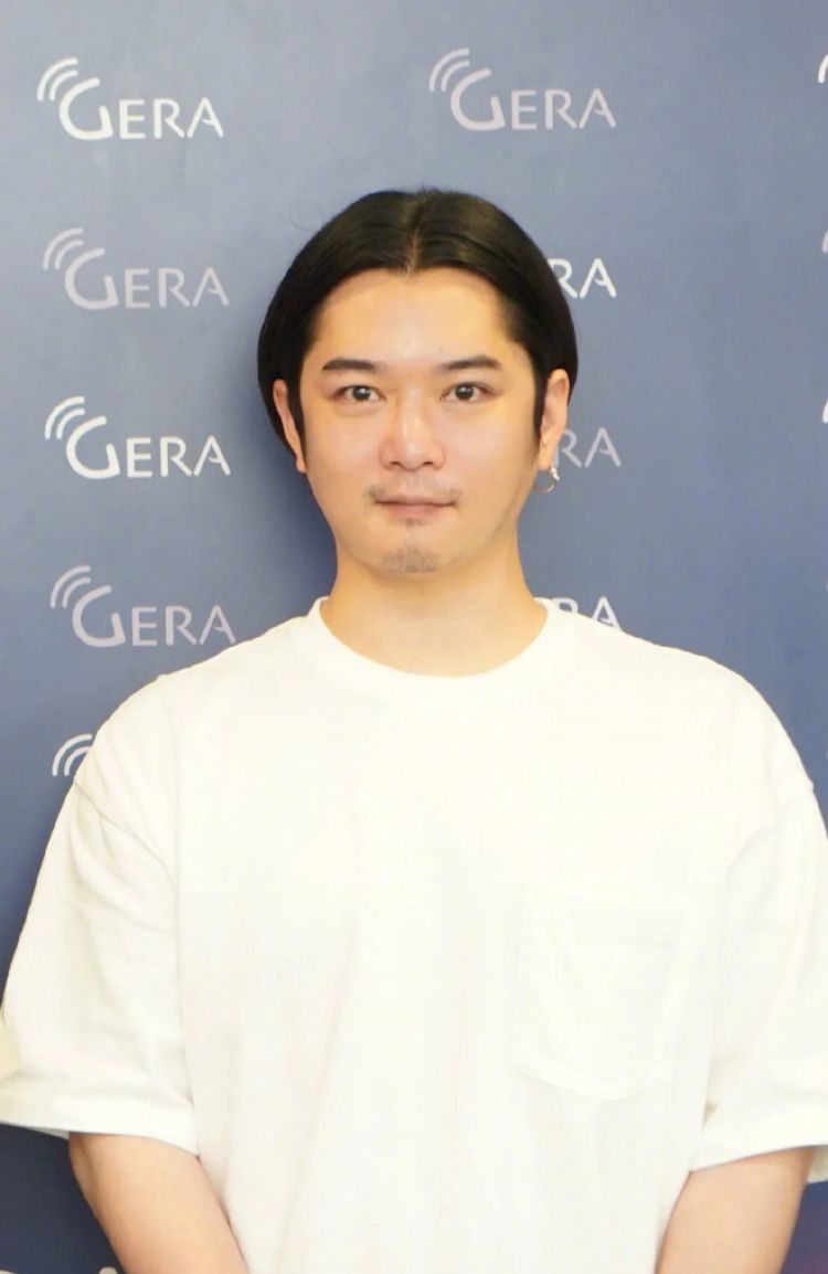 昔日日娱神颜,除了他,全都判若两人了? 昔日日娱神颜,除了他,全都判若两人了?