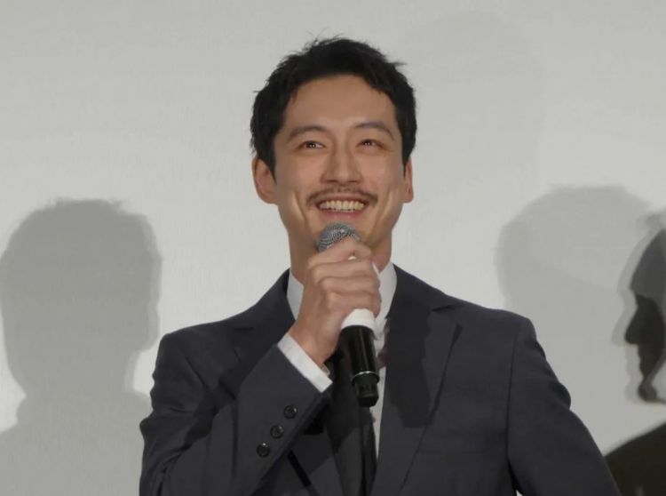 第261期:中国对日免签延长;木村拓哉长女恋爱?中日轮值APEC主席国;哥斯拉续作定名;日本熊灾 | 百通板 第261期:中国对日免签延长;木村拓哉长女恋爱?中日轮值APEC主席国;哥斯拉续作定名;日本熊灾 | 百通板