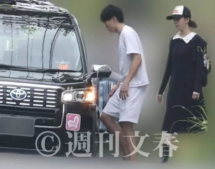 木村拓哉大女儿恋爱了?网友炸锅:不是说要找比爸爸帅的吗? 木村拓哉大女儿恋爱了?网友炸锅:不是说要找比爸爸帅的吗?