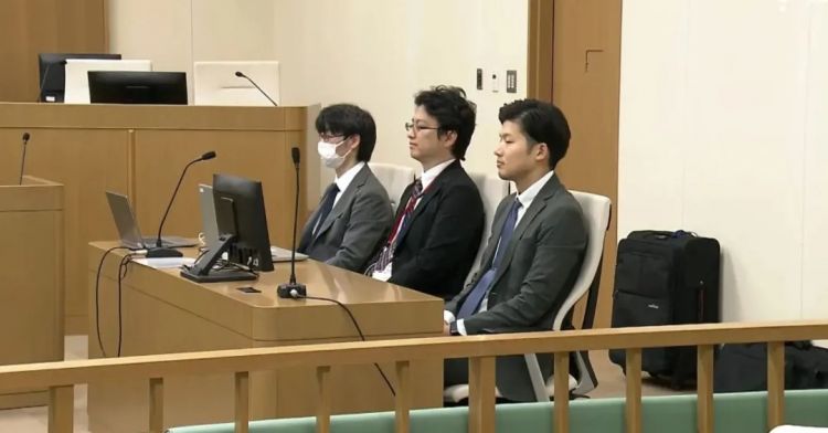 比“裸孩”还惨!继父和亲生母亲长年虐女,致其大小便失禁,却只被判12年?! 比“裸孩”还惨!继父和亲生母亲长年虐女,致其大小便失禁,却只被判12年?!