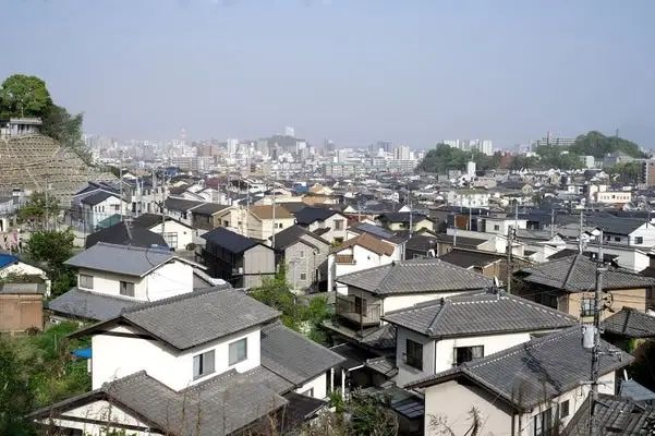 日本地产市场火热引得“地面师”再现江湖,动辄诈骗几十亿的他们究竟是什么人? 日本地产市场火热引得“地面师”再现江湖,动辄诈骗几十亿的他们究竟是什么人?