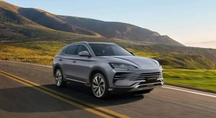 第265期:高市早苗名言当选日本年度流行语?东京拟提高住宿税;滨崎步演唱会紧急叫停?| 百通板 第265期:高市早苗名言当选日本年度流行语?东京拟提高住宿税;滨崎步演唱会紧急叫停?| 百通板